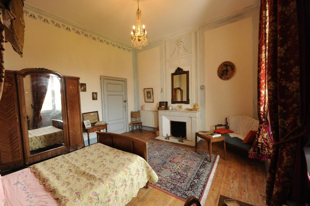 Chambres d'Hôtes du Chateau de Saint Sulpice La Sauvetat-sur-Lède Quarto foto
